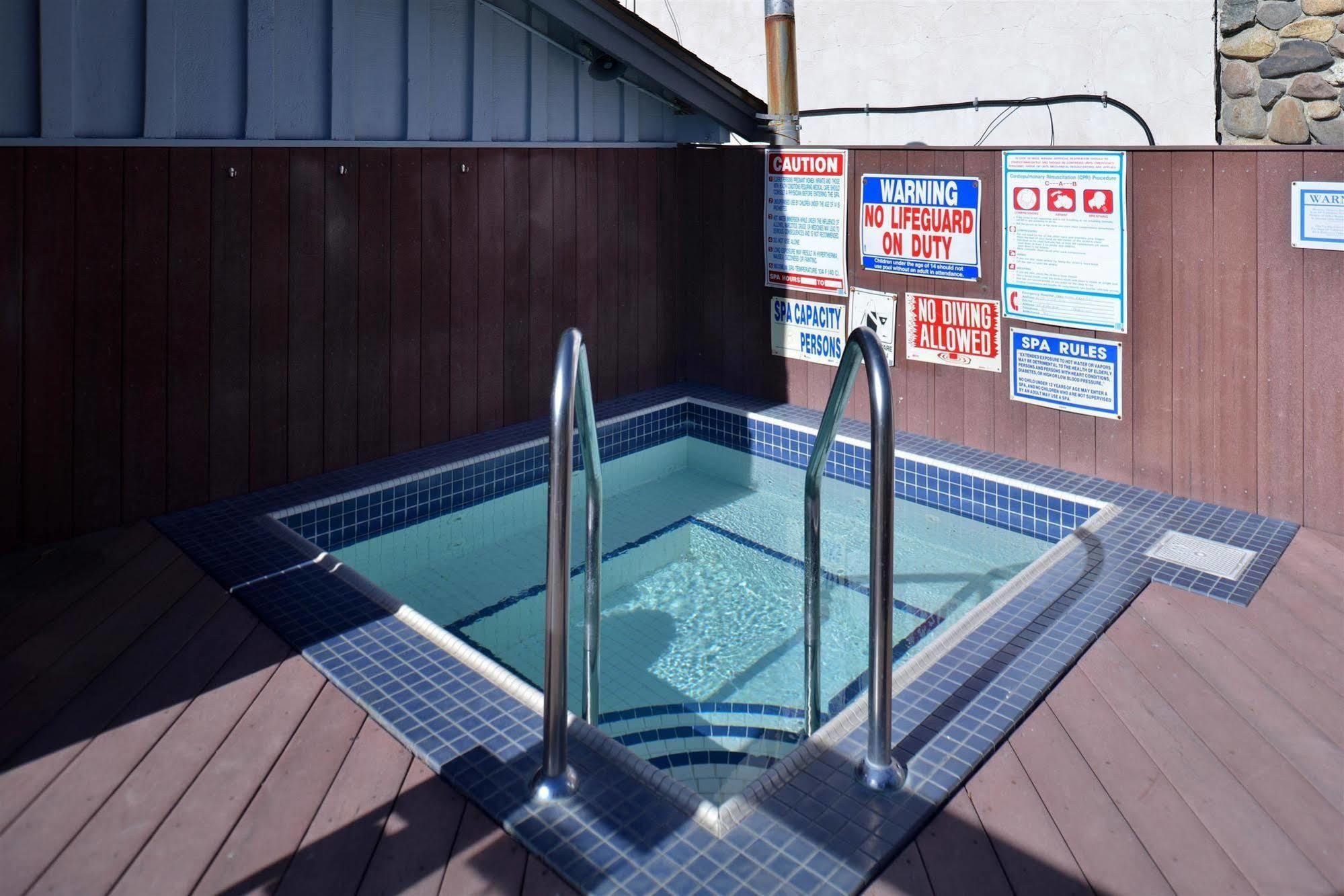 Evo Tahoe Motel 4*